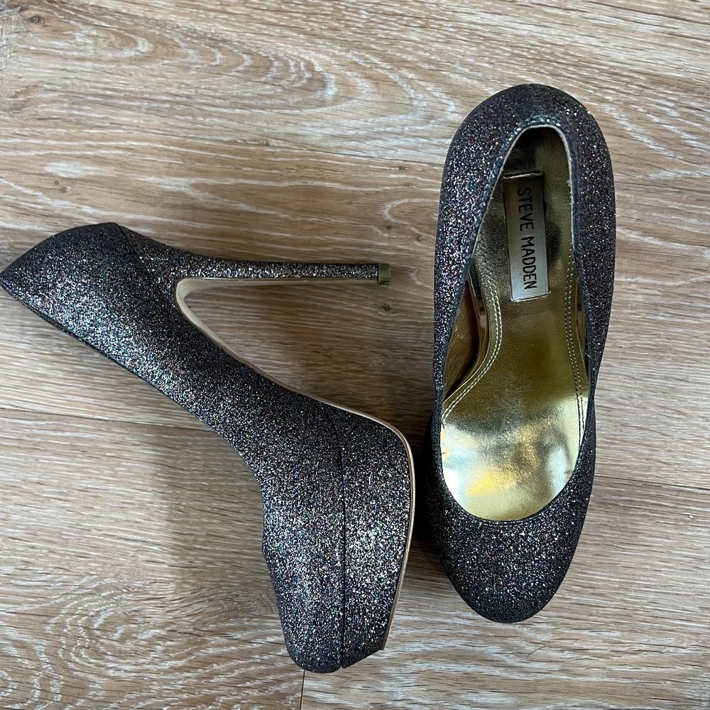 Steve Madden Glitter Pumps Heels